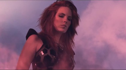 Giantess Woman (18) SCENES