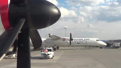 05 09 15 DHC 8 402Q Dash 8 4442 SP EQI Warszawa Wrocław LOT