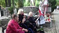1. 08. 2021 Piosenki powstańcze śpiewa Bogna Lewtak-Baczyńska w 77.  rocznicę Powstania Warszawskieg