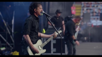 Gojira - Under The Sun/Every Day Comes And Goes (Black Sabbath cover) - Back To The Beginning
