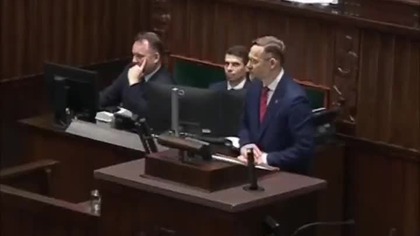 Amerykański sejf, unijne warunki.  Czy Polska traci suwerenność finansową?