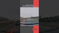 Poślizg na prostej drodze przy lekkim hamowaniu.  Uratowały sytuację opony czy umiejętności kierowcy?