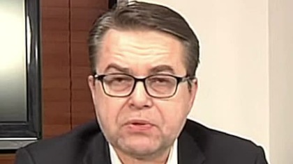 MACIEJ MACIAK VS POLICJA AGRESYWNY RASISTA NA CZELE RUCHU POLITYCZNEGO W POLSCE