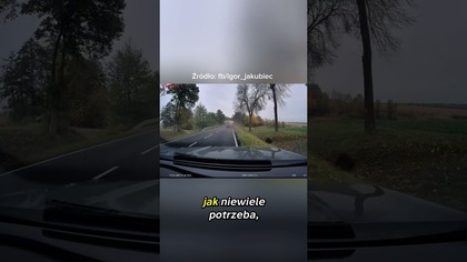 Poślizg, którego nikt nie chciał przeżyć #wypadek #crash