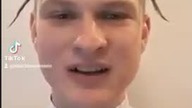 tak opowiada ten człowiek jak się robi wypłaty w polsce i to wymyslili.  zxdzi