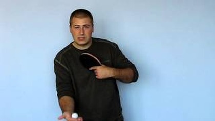 Jak wykonać serwis topspin w tenisie stołowym