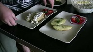 Hot Pattatos z Sałatką Anchovies [Video-Kuchnia. pl]