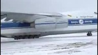 Samolot An-124 w ciężkim terenie