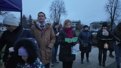 Świąteczne spotkanie opłatkowe na skwerku w Markuszowie - niedziela 17 grudnia 2023 r.  cz.  2