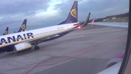 12 12 17 Airbus A 320 232 4351 HA LWD Wrocław KiewZuliany Wizz Air