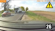 Kierowca Mazdy wymusza pierwszeństwo na ciężarówce