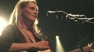 MIKROMUSIC - Na krzywy ryj (Mikromusic w Starym Maneżu - Official Live Video)