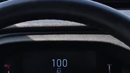 Ford szarpie przy przyspieszeniu.