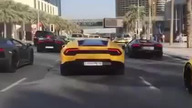 Korek w Dubaju przy największym lansie