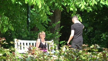 ROZMOWY O PODRYWANIU ZE STARSZYMI PANIAMI