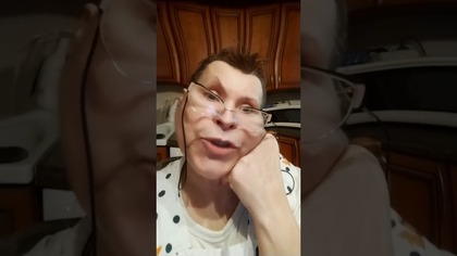 W wolnym czasie...   #shorts #parodia #humor #sąsiadka #skecz #komedia #scenki #dc #fyp