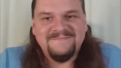 Tarot: Narzędzie Manipulacji czy Źródło Prawdy? Odkryj Różnicę! #shorts