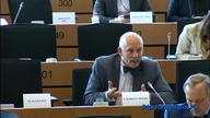 Janusz Korwin-Mikke: Atakując Łukaszenkę wpychamy go w objęcia Rosji