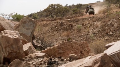 Wstrząsy 5: Więzy krwi / Tremors 5: Bloodlines (2015) [Lektor PL]