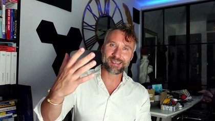  Chcesz Ze Mną Pracować? Wypełnij  https://uniqueseo.pl/oferta/
Kurs o Reklamie https://szkolenie.rafalszrajnert.pl/jak-zrobic-dobra-reklame/
Mój blog https://www.rafalszrajnert.pl/
SUBSKRYBUJ: Jeżeli film Ci się podoba - daj kciuk w górę. 
___________________________________________________
Polecane narzędzia.

Narzędzia SEO:

Edytor i content - https://uniqueseo.pl/kup/contadu/
Edytor i content - https://uniqueseo.pl/kup/surfer/
Edytor i content - https://uniqueseo.pl/kup/senuto/
Linki i analityka - https://uniqueseo.pl/kup/semrush/
Wtyczka wordpress SEO - https://uniqueseo.pl/kup/rankmath/
Wtyczka wordpress page speed - https://uniqueseo.pl/kup/wprocket/

Sklepy internetowe:

- https://uniqueseo.pl/kup/redcartsklep/
- https://uniqueseo.pl/kup/shopify/
- https://uniqueseo.pl/kup/shyshop/

Platforma do sprzedaży kursów online :

- https://uniqueseo.pl/kup/wp-idea/

Email marketing:

- https://uniqueseo.pl/kup/mailerlite/
- https://uniqueseo.pl/kup/getresponse/

Automatyzacja cold maili i emaili: 

- https://uniqueseo.pl/kup/woodpecker/

Hostingi i domeny:

- https://uniqueseo.pl/kup/hosting/
- https://uniqueseo.pl/kup/seohost/

Grafiki, filmy, szablony do stron internetowych - https://uniqueseo.pl/kup/envato/
Callpage i oddzwanianinie - https://uniqueseo.pl/kup/callpage/
Czatbot na FB i Instagram - https://uniqueseo.pl/kup/manychat/
Landingi  https://uniqueseo.pl/kup/landingi/
Autowebinary i webinary - https://easywebinar.com/?fprde59t 
Autowebinary i webinary - https://uniqueseo.pl/kup/clickmeeting/
Formularz i quizzy - https://uniqueseo.pl/kup/quill/

Zaawansowana analityka:

- https://uniqueseo.pl/kup/hyros/

Zarządzanie projektami w firmie i CRM:

- https://uniqueseo.pl/kup/clickup/
- https://uniqueseo.pl/kup/monday-com/
- https://uniqueseo.pl/kup/firmao/
___________________________________________________
Tu mnie znajdziesz:
Instagram: https://www.instagram.com/rafalszrajnert 
TikTok: https://www.tiktok.com/@rafalszrajnert
Linkedin: https://www.linkedin.com/in/rafal-szrajnert/
Facebook: https://www.facebook.com/rafalszrajnertcoaching
_________________________________
Apple Podcasts: https://podcasts.apple.com/pl/podcast/doradztwo-szkolenia-coaching-rafa%C5%82-szrajnert/id1517196733

Spotify Rafał: https://open.spotify.com/show/2HF9w1prr8NCaX8Lolm3vc 


___________________________________________________
Subskrybuj! 
https://www.youtube.com/c/RafałSzrajnert?sub_confirmation1