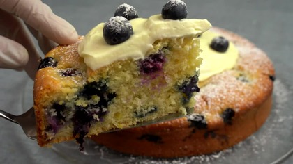 Quick and easy Cake with Berries - Delicious Blueberry Pie
