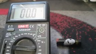 Jak sprawdzić napięcie baterii (jak mamy mechanika)