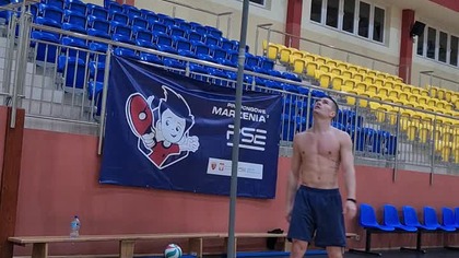 Pomiar wyskoku ZE STANIA na RĘKACH #shorts #verticaljump #stunt #basketball