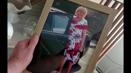 Prawdziwa Dama to moja Mama Danuta .  G.  podkreślają obowiązek szacunku dla nich, np.  Czcij ojca swego i matkę swoją (Wj 20,12)