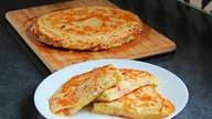 Tortilla smażona na patelni z ziemniakami i boczkiem quesadilla szybko tanio i bardzo smacznie