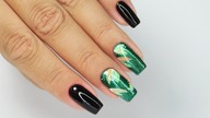 Green Autumn / Charbonne
#greennails #autumnnails