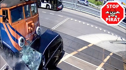 Pochopny wjazd wprost pod nadjeżdżający pociąg w Częstochowie.  STOP PIRAT
