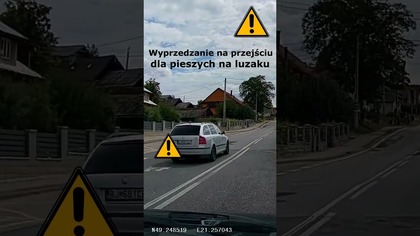 Wyprzedzanie na przejściu dla pieszych na luzaku #shorts #rikordwidjo