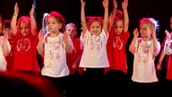 Młodzi adepci szkoły tańca w MDK Lębork WOŚP 2018