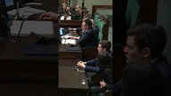 Macierewicz wtargnął na mównicę