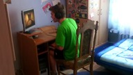 Szalony gracz rozwala monitor