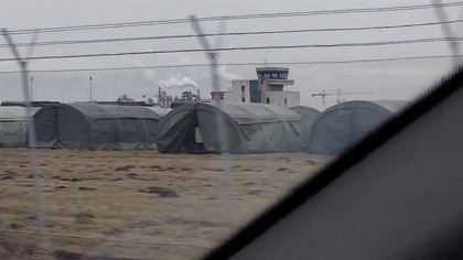 Tymczasowa baza wojskowa na mieleckim lotnisku A temporary military camp at the Mielec airport.