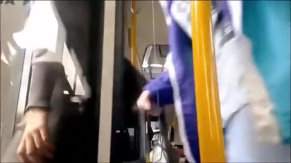 Ćpun w autobusie 
