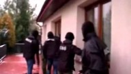 CBŚ rozbija gang samochodowy [Nagranie z akcji]