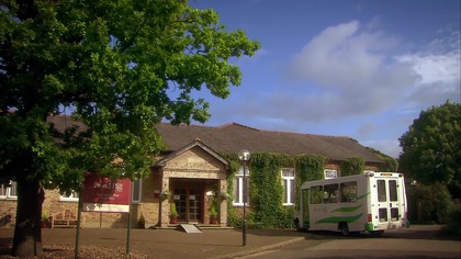 Derek S02E05 - redjedifraction