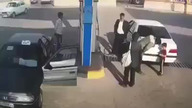 Eksplozja samochodu podczas tankowania +18