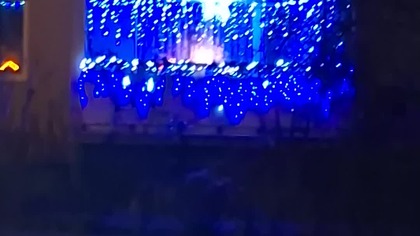 Ozdoby świąteczne na balkonach 