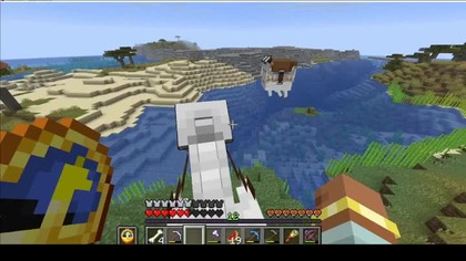 It actually has quite little health compared to the regular one #minecraft #gaming #game #shorts