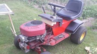Mower tractor Briggs Stratton smokes black.  Fault.  Uneven engine operation