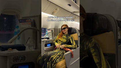 Komu pożyczyć taki pasek? #adafijał #samolot #podróże #śmiesznefilmiki